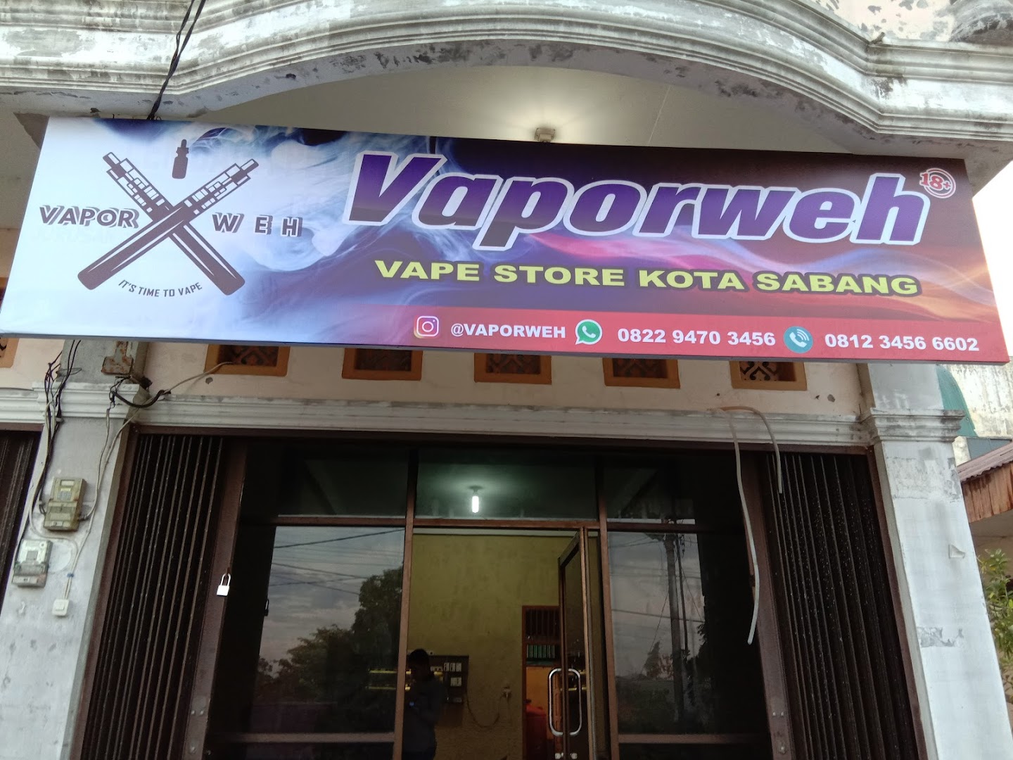 Vaporweh (vape Store) Photo