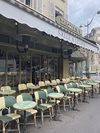 Atmosphère du Restaurant Au Rond-Point à Paris - n°2