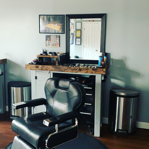 Barber Shop «Club House Barbershop», reviews and photos, 10 N Main St, Frankfort, IN 46041, USA