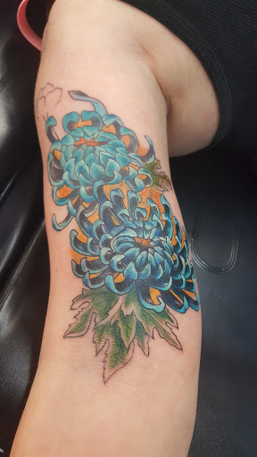 Tattoo Shop «Legacy Blue Tattoo Studio», reviews and photos, 39318 US Hwy 19 N, Tarpon Springs, FL 34689, USA