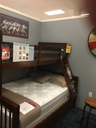 Furniture Store «Raymour & Flanigan Furniture and Mattress Store», reviews and photos, 1360 S Washington St, North Attleborough, MA 02760, USA