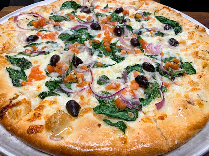 #1 best pizza place in Hendersonville - Nora's New York Pizzeria & Italian Eatery