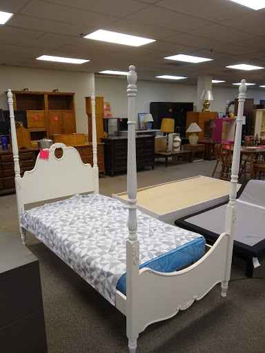 Thrift Store «The Salvation Army Family Store & Donation Center», reviews and photos