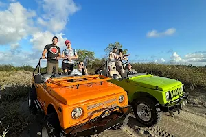 Jeep Wisata Gumuk Pasir image