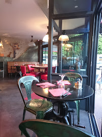 Atmosphère du Restaurant Le Girafon à Saint-Cloud - n°3