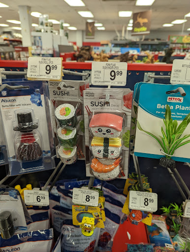 Pet Supply Store «Petco Animal Supplies», reviews and photos, 1450 Twixt Town Rd, Marion, IA 52302, USA