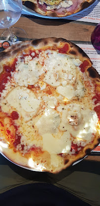 Pizza du Pizzeria Le Villaggio à Bessines - n°15