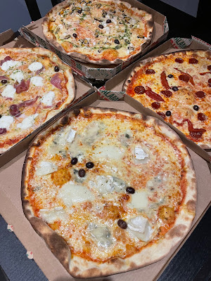 Corniche Pizza à Nice
