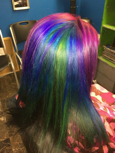 Beauty Salon «Redneck Rockstar/Hair Salon-Misty Wilson», reviews and photos, 2302 Gilmer Rd, Longview, TX 75604, USA