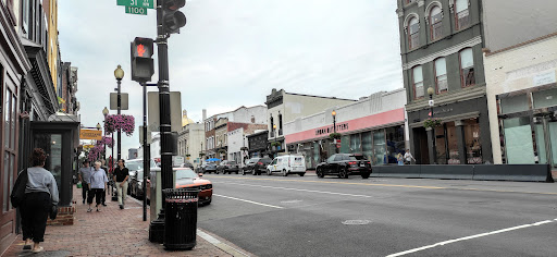 Liquor Store «Potomac Wines & Spirits», reviews and photos, 3100 M St NW, Washington, DC 20007, USA