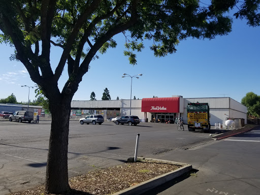 Home Improvement Store «Woodland True Value Home Center», reviews and photos, 345 W Main St, Woodland, CA 95695, USA