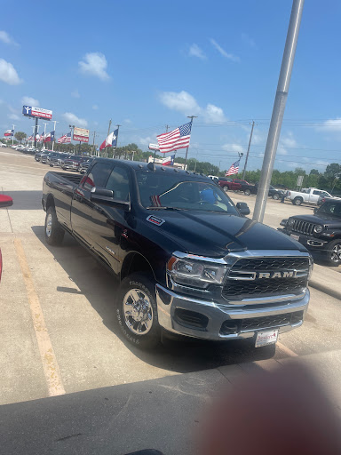 Car Dealer «Bayshore Chrysler Jeep Dodge RAM», reviews and photos, 5225 I-10, Baytown, TX 77521, USA