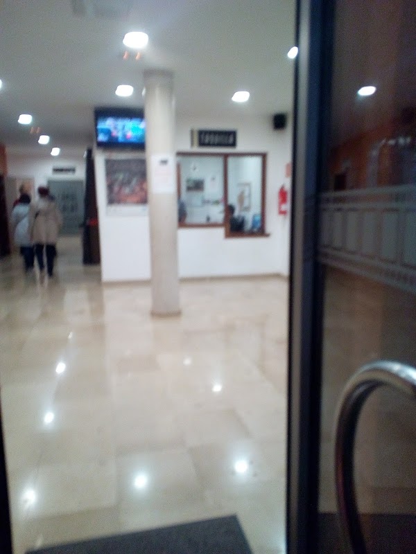 Imagen de Cinemes Canal Salat (8 de 18)