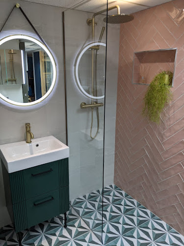 Comments and reviews of Harris Bathrooms - Bathroom Showroom in Southampton