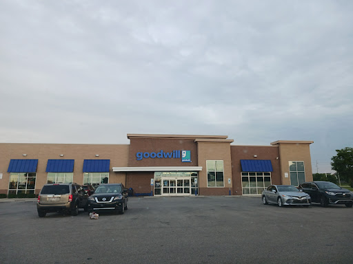 Donations Center «Goodwill Thrift Store», reviews and photos