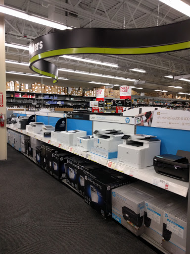 Office Supply Store «Staples», reviews and photos, 1700 W 49th St, Hialeah, FL 33012, USA