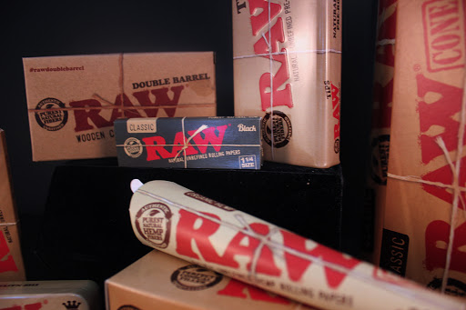 Tobacco Shop «One Stop Smoke Shop», reviews and photos, 18582 Beach Blvd #9, Huntington Beach, CA 92648, USA