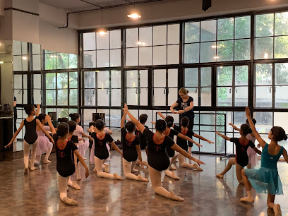 Aruna Dehaloo School Of Ballet