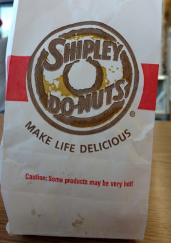 Donut Shop «Shipley Do-Nuts», reviews and photos, 501 E Abram St, Arlington, TX 76010, USA