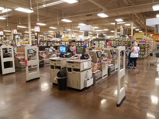 Grocery Store «Fred Meyer», reviews and photos, 14700 SE McLoughlin Blvd, Milwaukie, OR 97267, USA