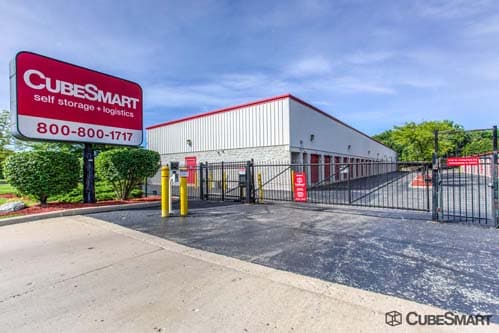 Self-Storage Facility «CubeSmart Self Storage», reviews and photos, 1730 Irving Park Rd, Schaumburg, IL 60193, USA