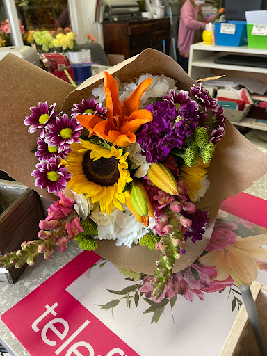 Florist «LaBelle Orange Blossom Florist», reviews and photos, 1732 N Tustin St, Orange, CA 92865, USA