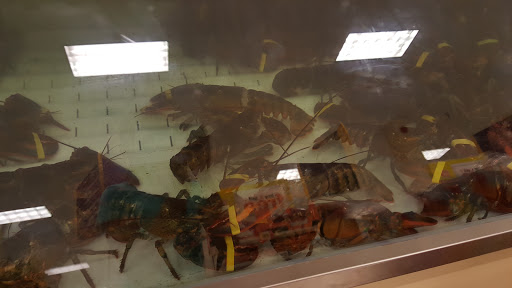 Supermarket «Giant», reviews and photos, 7919 Tuckerman Ln, Potomac, MD 20854, USA