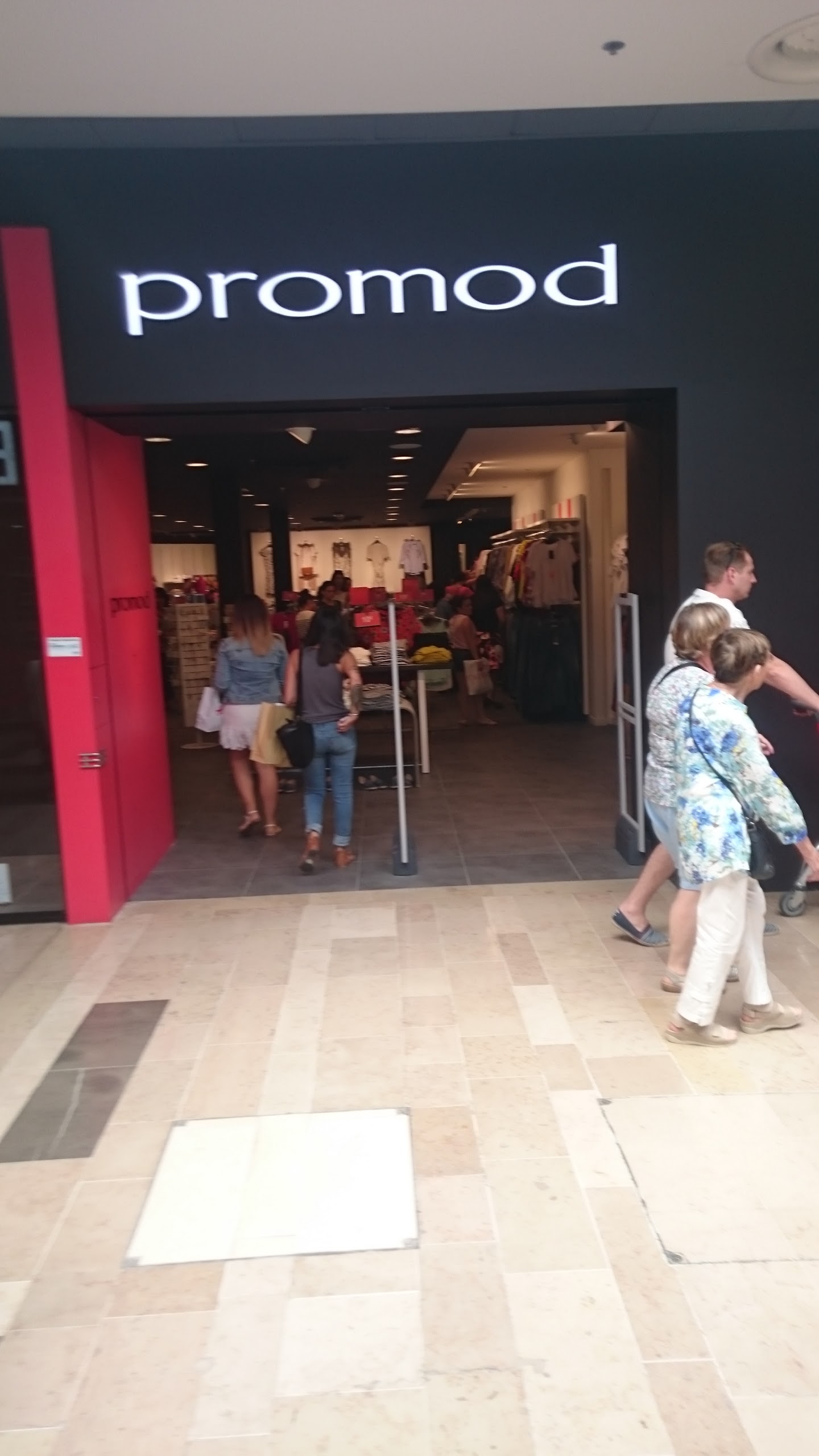 Photo n° 28 de l'avis de Jeanmichel.7 fait le 14/07/2017 à 19:53