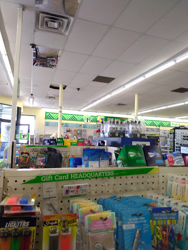 Shopping Mall «Harvard Row Mall», reviews and photos, 21762 W Eleven Mile Rd, Southfield, MI 48076, USA