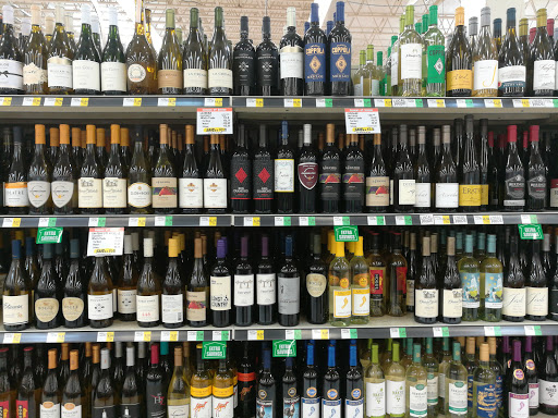 Supermarket «WinCo Foods», reviews and photos, 3025 SW Cedar Hills Blvd, Beaverton, OR 97005, USA