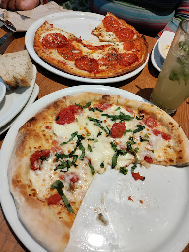 Pepperoni cauliflower crust pizza / Margarita pizza