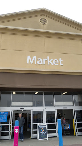 Department Store «Walmart Supercenter», reviews and photos, 180 Levittown Center, Levittown, PA 19055, USA
