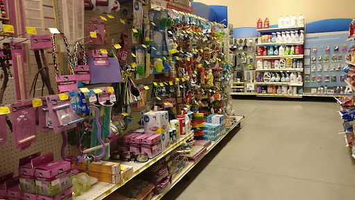 Pet Supply Store «PetSmart», reviews and photos, 15 Dowling Village Boulevard, North Smithfield, RI 02896, USA
