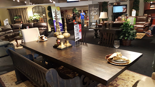 Furniture Store «Mor Furniture for Less | Lynnwood», reviews and photos, 4029 Alderwood Mall Blvd, Lynnwood, WA 98036, USA