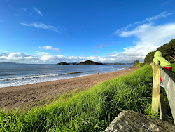Φωτογραφία του Paihia Beach με μακρά ευθεία ακτή