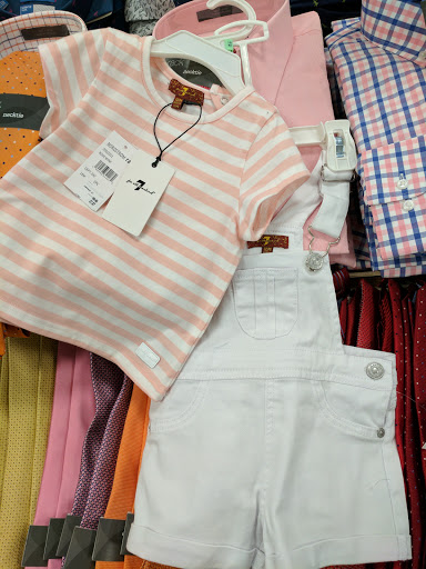 Department Store «Nordstrom Rack Liberty Tree Mall», reviews and photos, 50 Independence Way, Danvers, MA 01923, USA