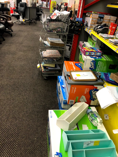 Office Supply Store «Staples», reviews and photos, 9230 Old Keene Mill Rd, Burke, VA 22015, USA