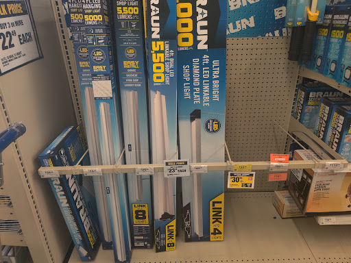 Hardware Store «Harbor Freight Tools», reviews and photos, 147 S Interstate Hwy 35, New Braunfels, TX 78130, USA