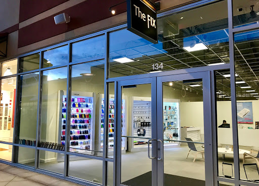 Phone Repair Service «The Fix - Mobile Phone & Computer Repair», reviews and photos, 17057 N Outer 40 Rd, Chesterfield, MO 63005, USA