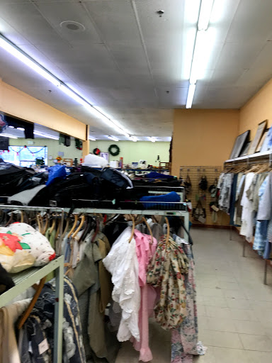 Thrift Store «Family Thrift Store», reviews and photos, 2012 W Newport Pike, Wilmington, DE 19804, USA