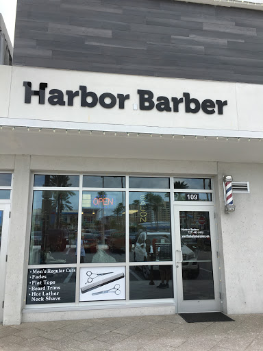 Barber Shop «Harbor Barber & Salon», reviews and photos, 25 Causeway Blvd #6, Clearwater Beach, FL 33767, USA