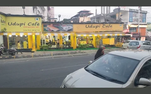 Udupi Cafe Bangalore Idli image