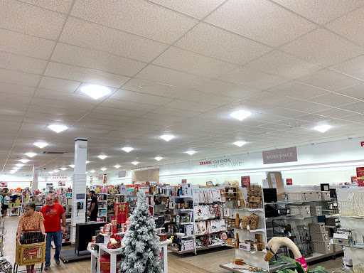 Department Store «Marshalls & HomeGoods», reviews and photos, 5915 20th St, Vero Beach, FL 32966, USA