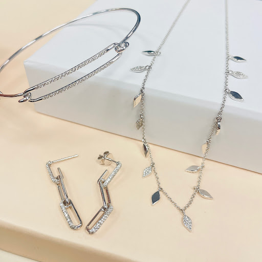 Jeweler «Goldsmith Jewelry Shoppe», reviews and photos, 1212 Lee Rd, Orlando, FL 32810, USA