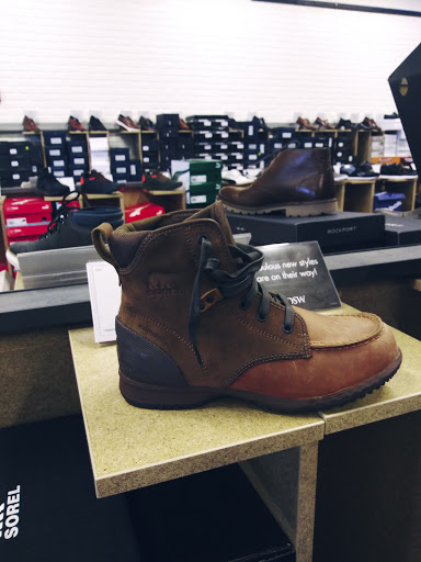 Shoe Store «DSW Designer Shoe Warehouse», reviews and photos, 530 W Mt Pleasant Ave, Livingston, NJ 07039, USA