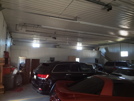 Auto Body Shop «Hanson Automotive Inc», reviews and photos, 2462 Freedom Ct, Iowa City, IA 52240, USA