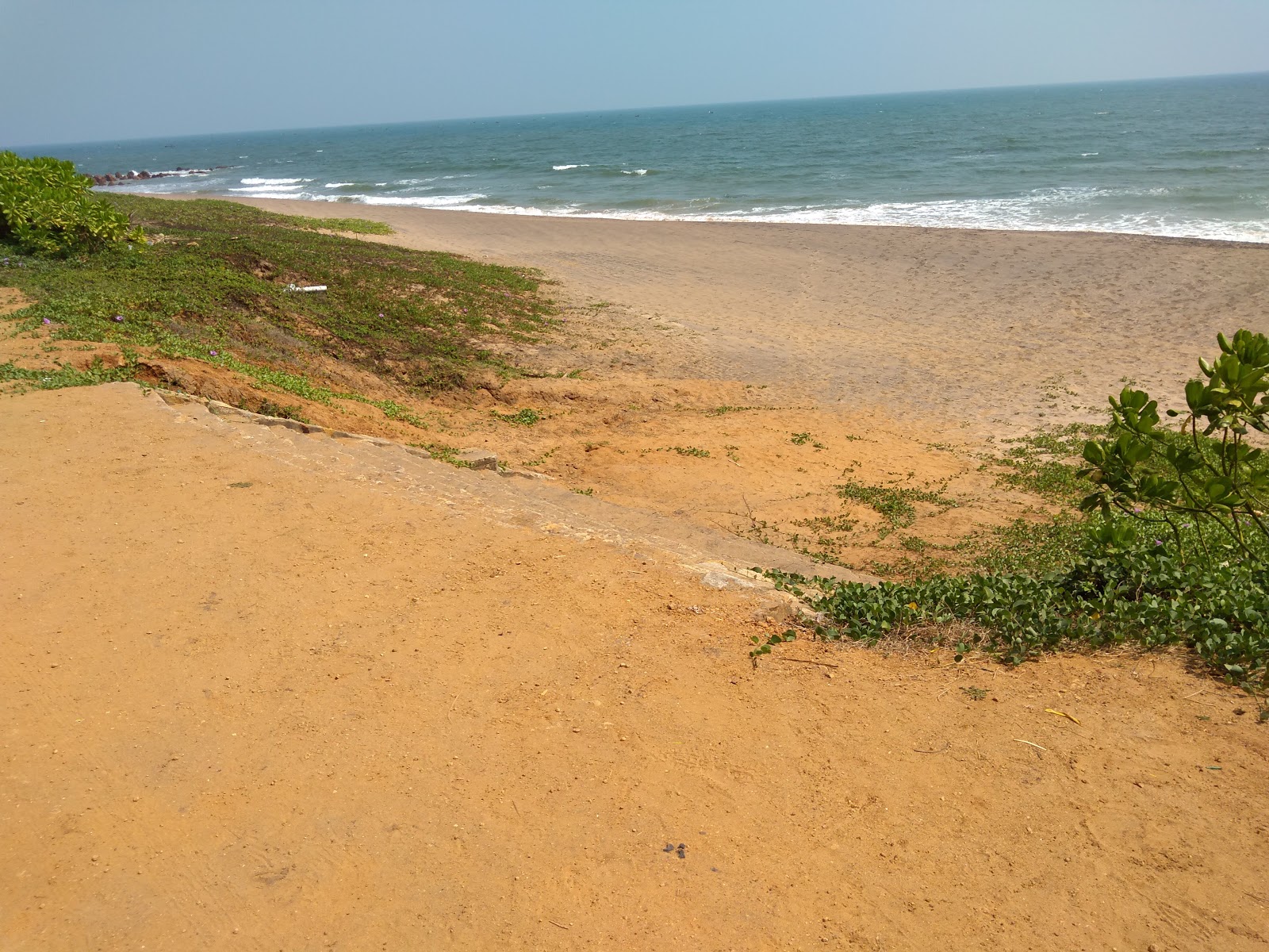 Φωτογραφία του Kancheru Beach με μακρά ευθεία ακτή