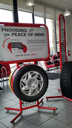 Tire Shop «Discount Tire Store - Bee Cave, TX», reviews and photos, 3922 Ranch Rd 620 S, Bee Cave, TX 78738, USA
