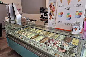 Eisdiele Tutti Frutti image