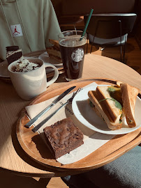 Plats et boissons du Restaurant servant le petit-déjeuner Starbucks à Rennes - n°4